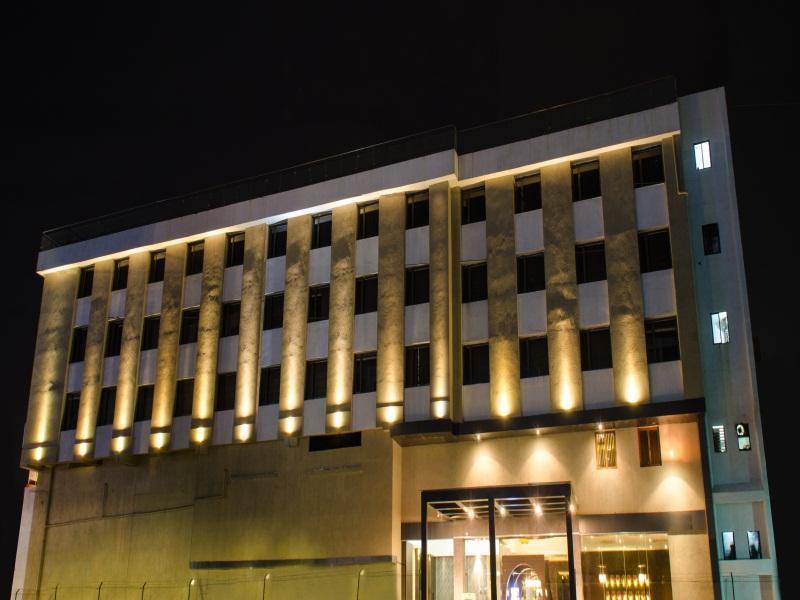 Hotel Lxia Hinjewadi - Indian Nationals Only Pimpri-Chinchwad Exterior photo