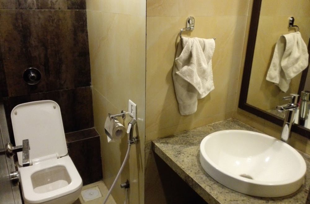 Hotel Lxia Hinjewadi - Indian Nationals Only Pimpri-Chinchwad Exterior photo