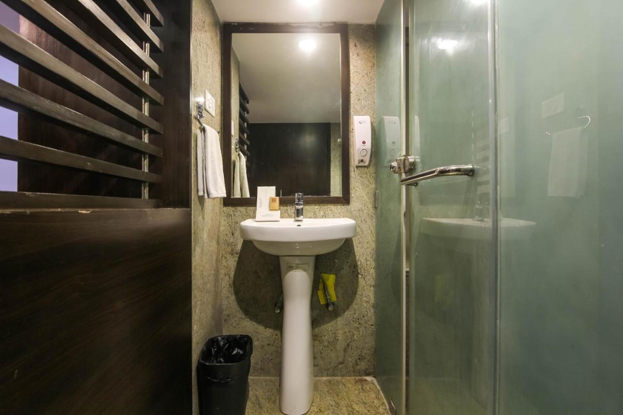 Hotel Lxia Hinjewadi - Indian Nationals Only Pimpri-Chinchwad Exterior photo
