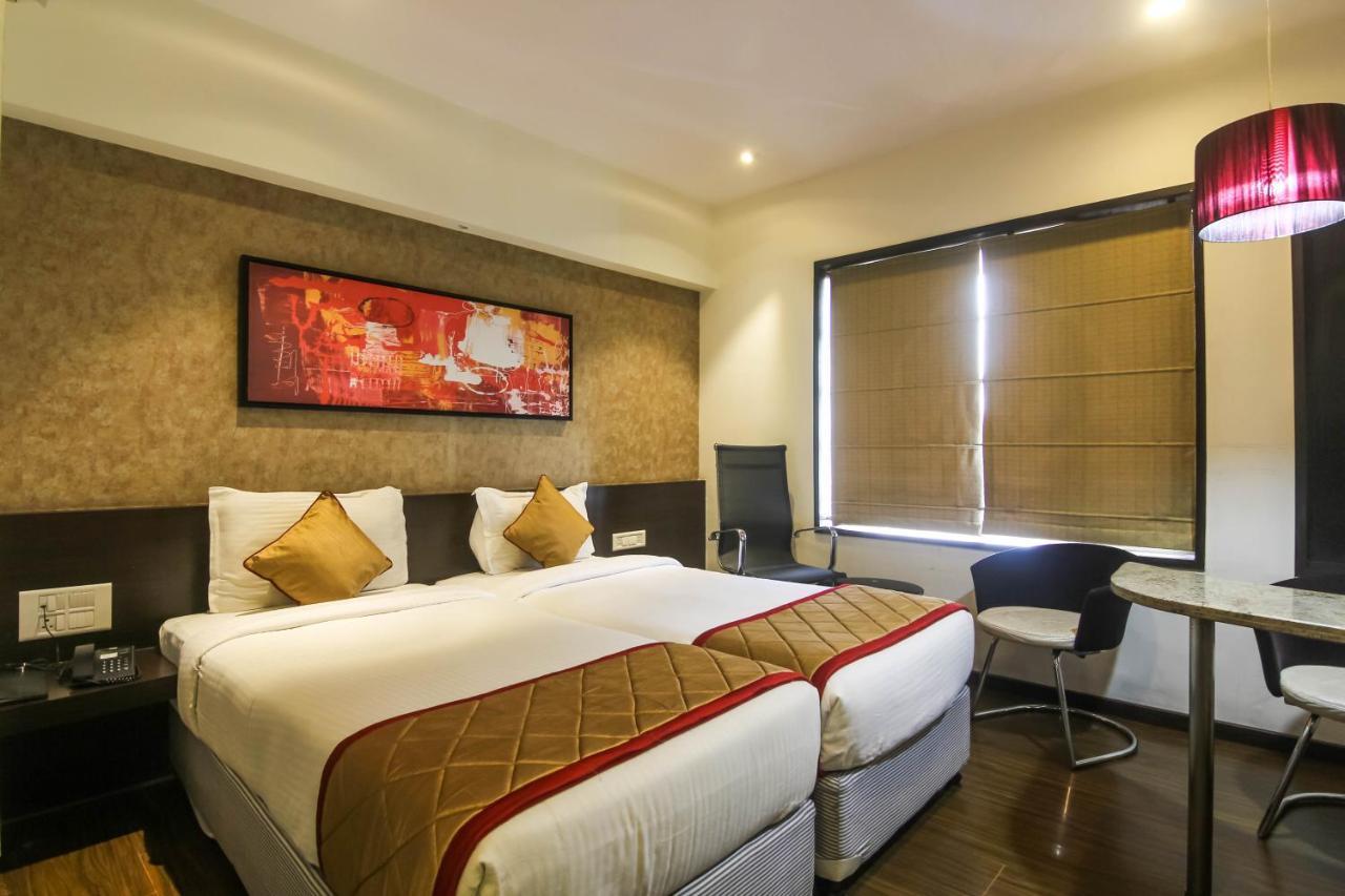 Hotel Lxia Hinjewadi - Indian Nationals Only Pimpri-Chinchwad Exterior photo