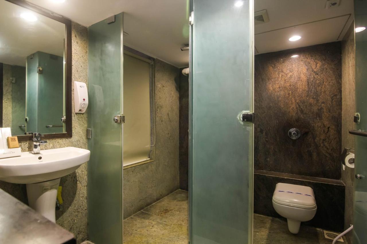 Hotel Lxia Hinjewadi - Indian Nationals Only Pimpri-Chinchwad Exterior photo