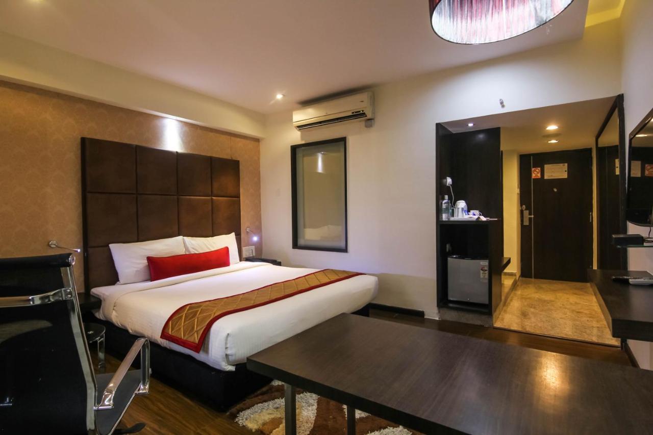 Hotel Lxia Hinjewadi - Indian Nationals Only Pimpri-Chinchwad Exterior photo
