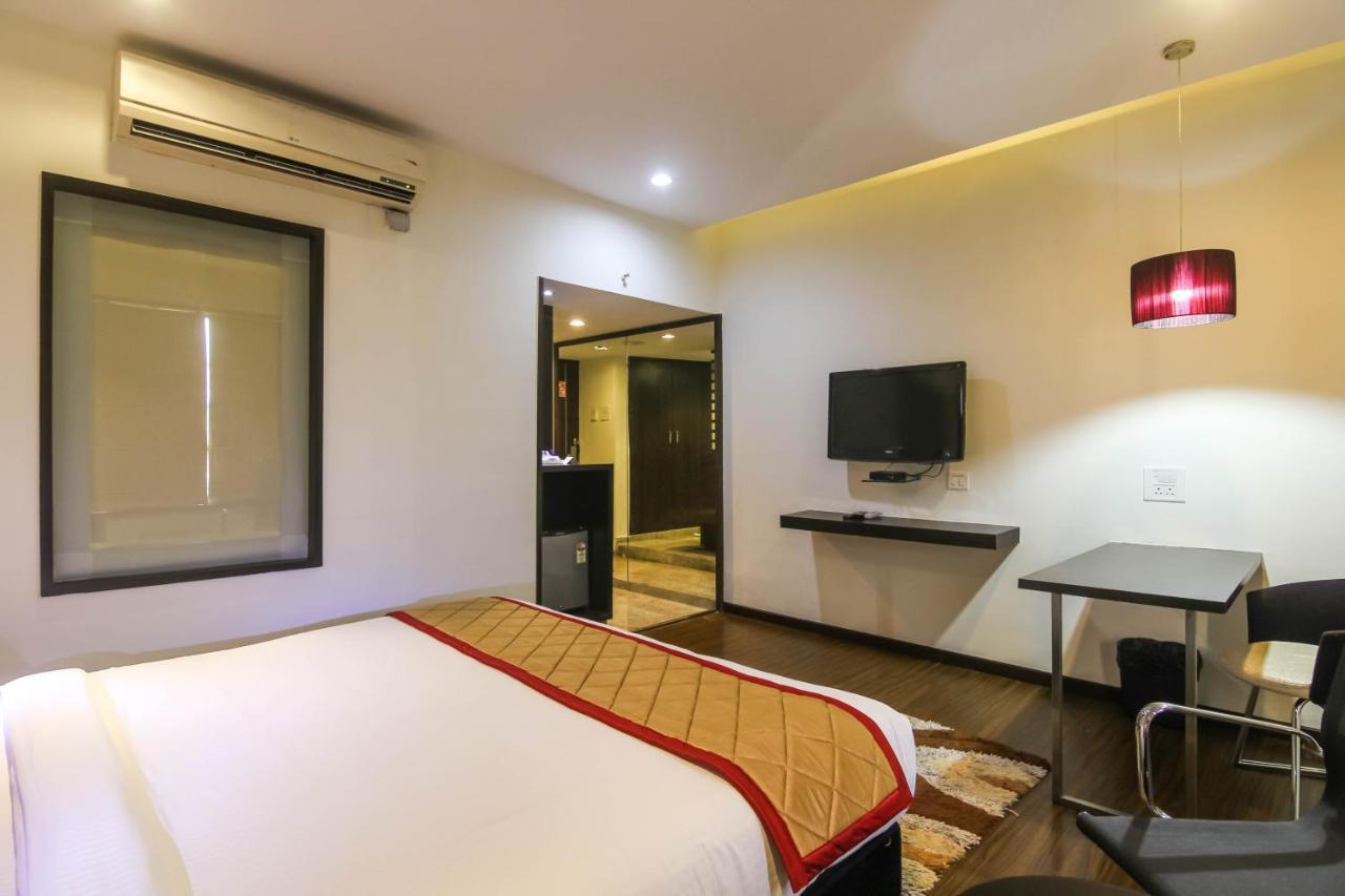 Hotel Lxia Hinjewadi - Indian Nationals Only Pimpri-Chinchwad Exterior photo